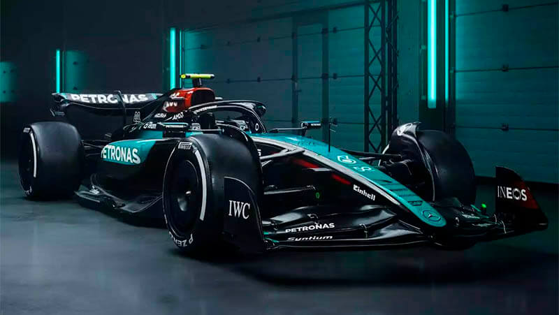 f1-mercedes-livery-singapoure-petronas.jpg