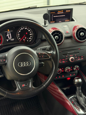 AUDI A1 2010 г.
