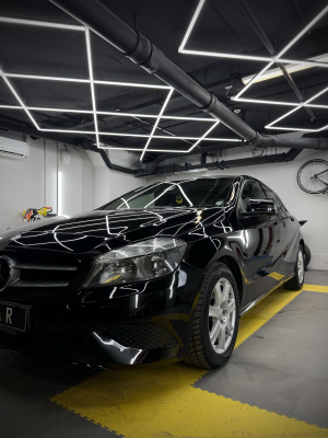 MERCEDES-BENZ A-CLASS 2013 г.