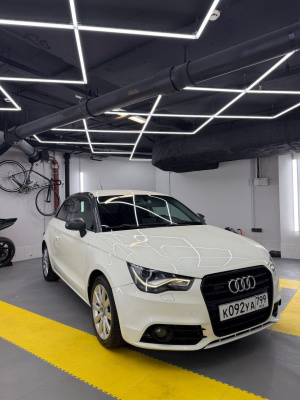AUDI A1 2010 г.