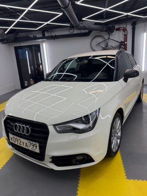 AUDI A1 2010 г.