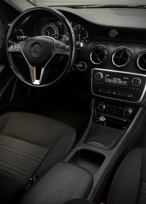 MERCEDES-BENZ A-CLASS 2013 г.