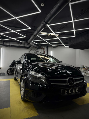 MERCEDES-BENZ A-CLASS 2013 г.