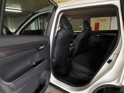 Toyota Highlander 2025 г.